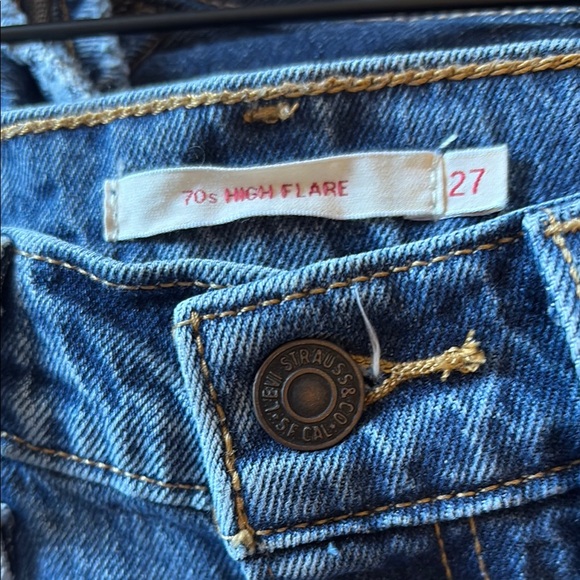 Levi’s 70’s High Rise Flare Jeans - Picture 9 of 12
